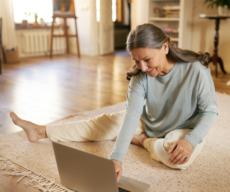 Frau am Laptop